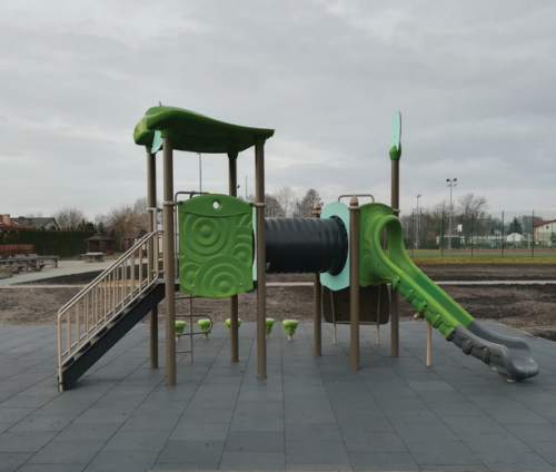 Plac zabaw w Małej Nieszawce